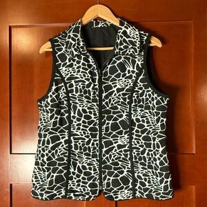 Reversible Vest With Pockets & Graphic Black & White Animal Print Size Medium
